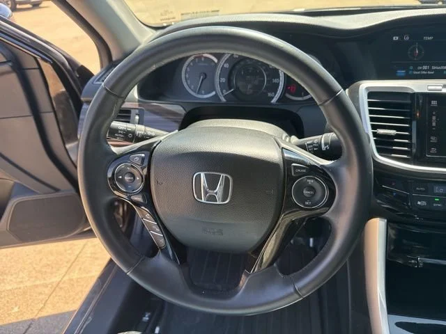 Used 2016 Black Honda EX-L image 16