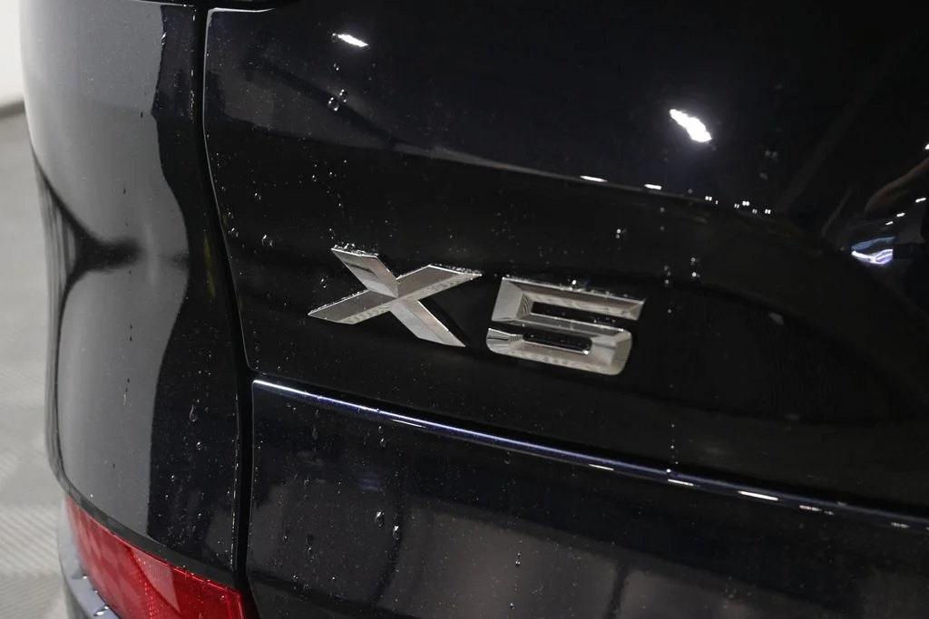 Used 2026 Black BMW xDrive50e image 38