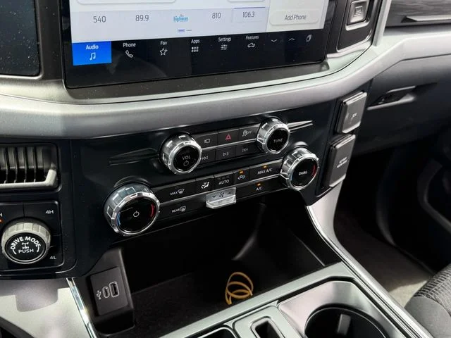 New 2026 Oxford White Ford XLT image 12