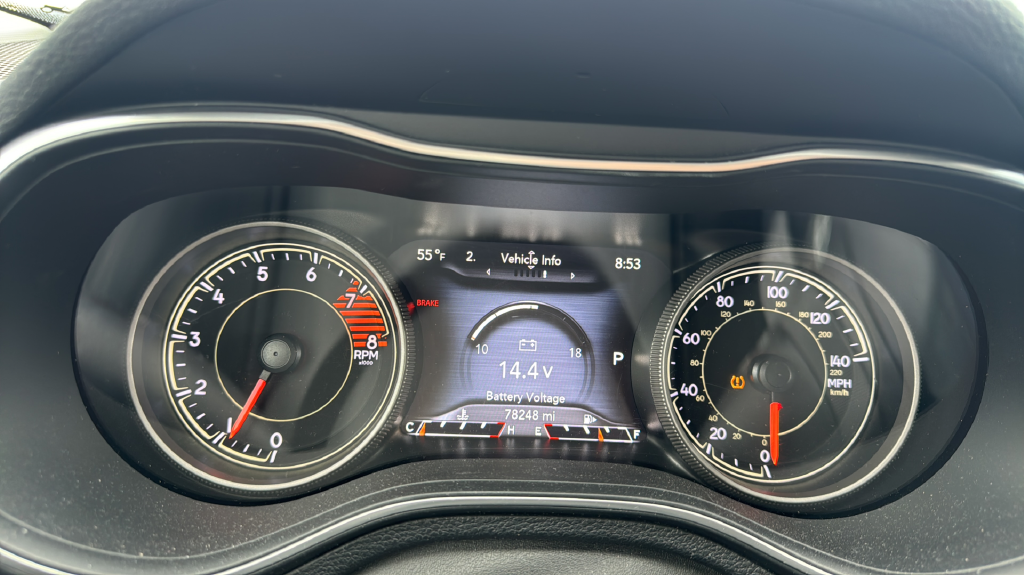 Used 2019 White Jeep Limited image 19