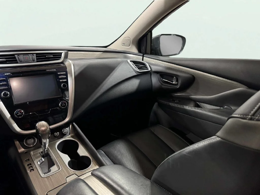 Used 2016 Magnetic Black Metallic Nissan Platinum image 12
