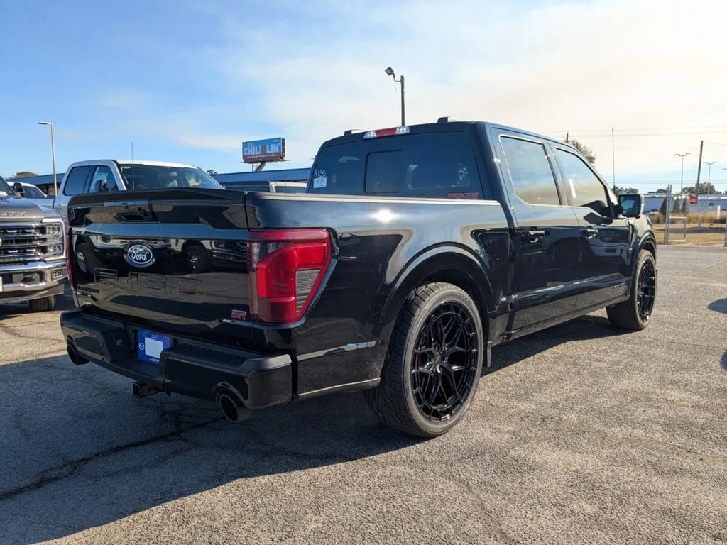 New 2026 Agate Black Metallic Ford XLT image 4