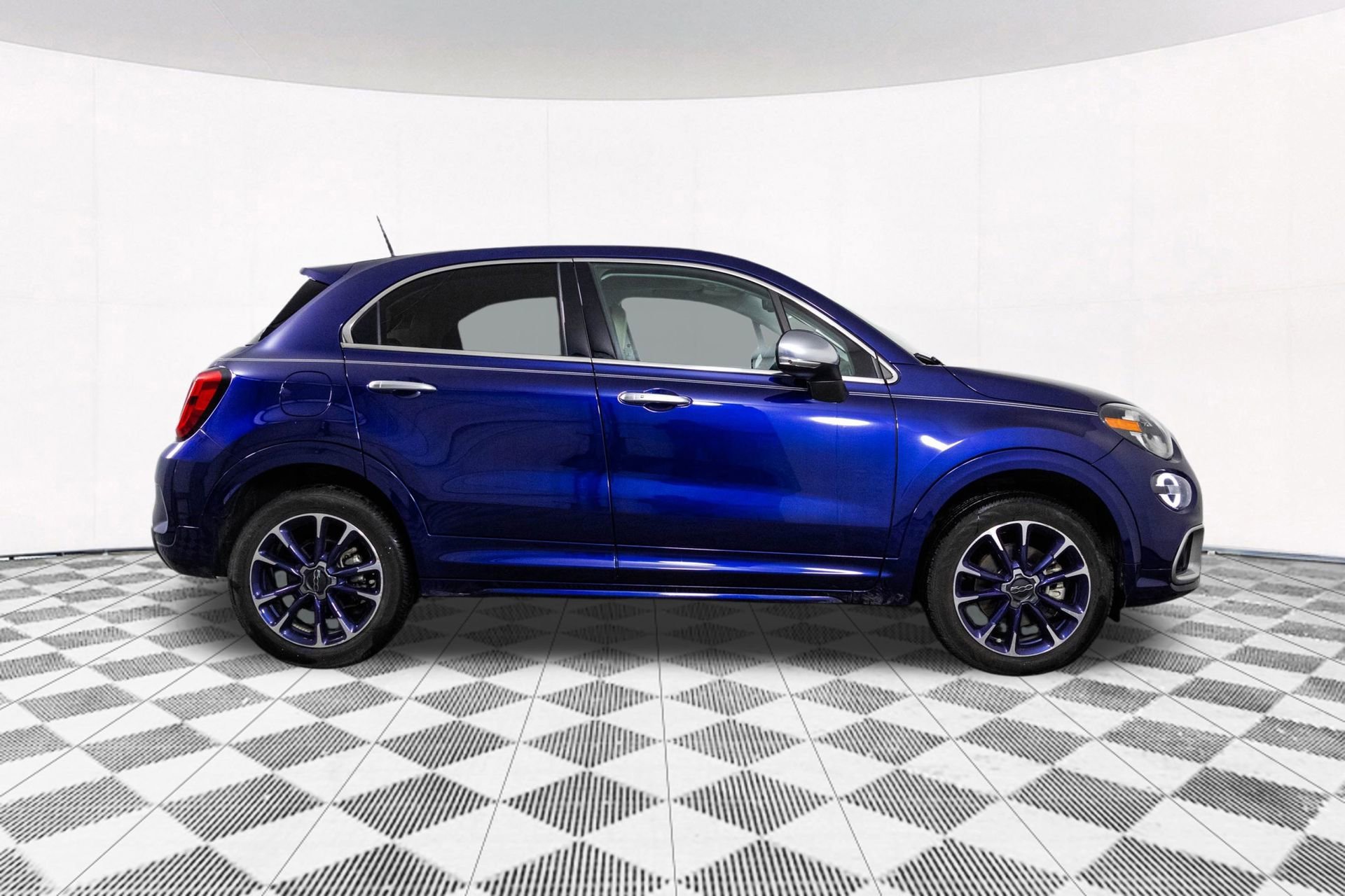 2022 FIAT 500X - Image 16
