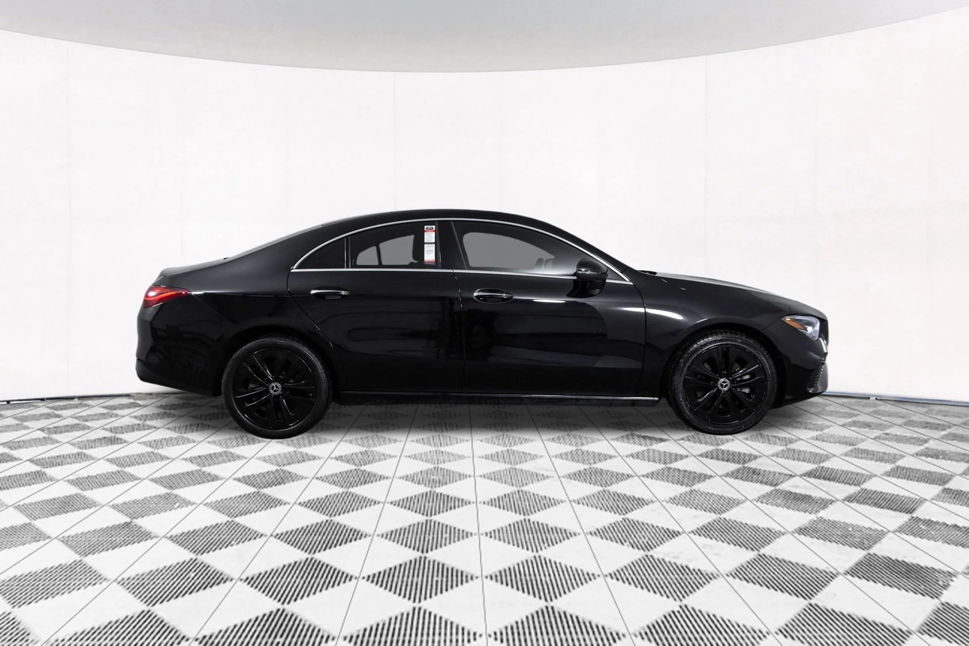 Used 2025 Black Mercedes-Benz 4MATIC® image 19