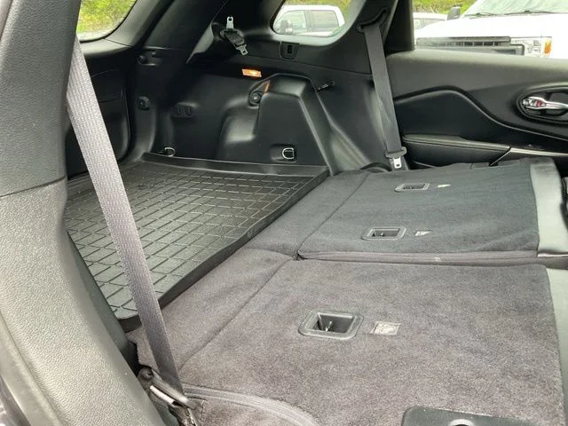 Used 2020 Gray Jeep Limited image 59
