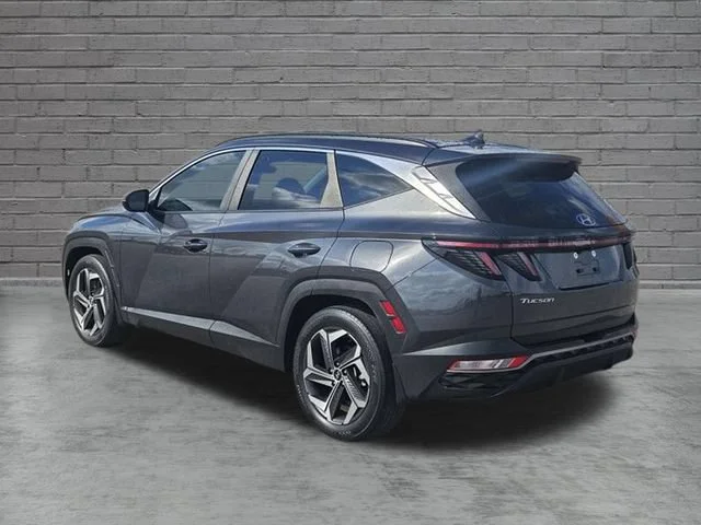 Used 2023 Gray Hyundai SEL image 3