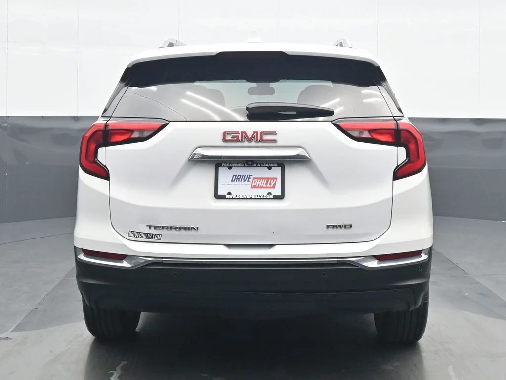 Used 2021 White GMC SLT image 5