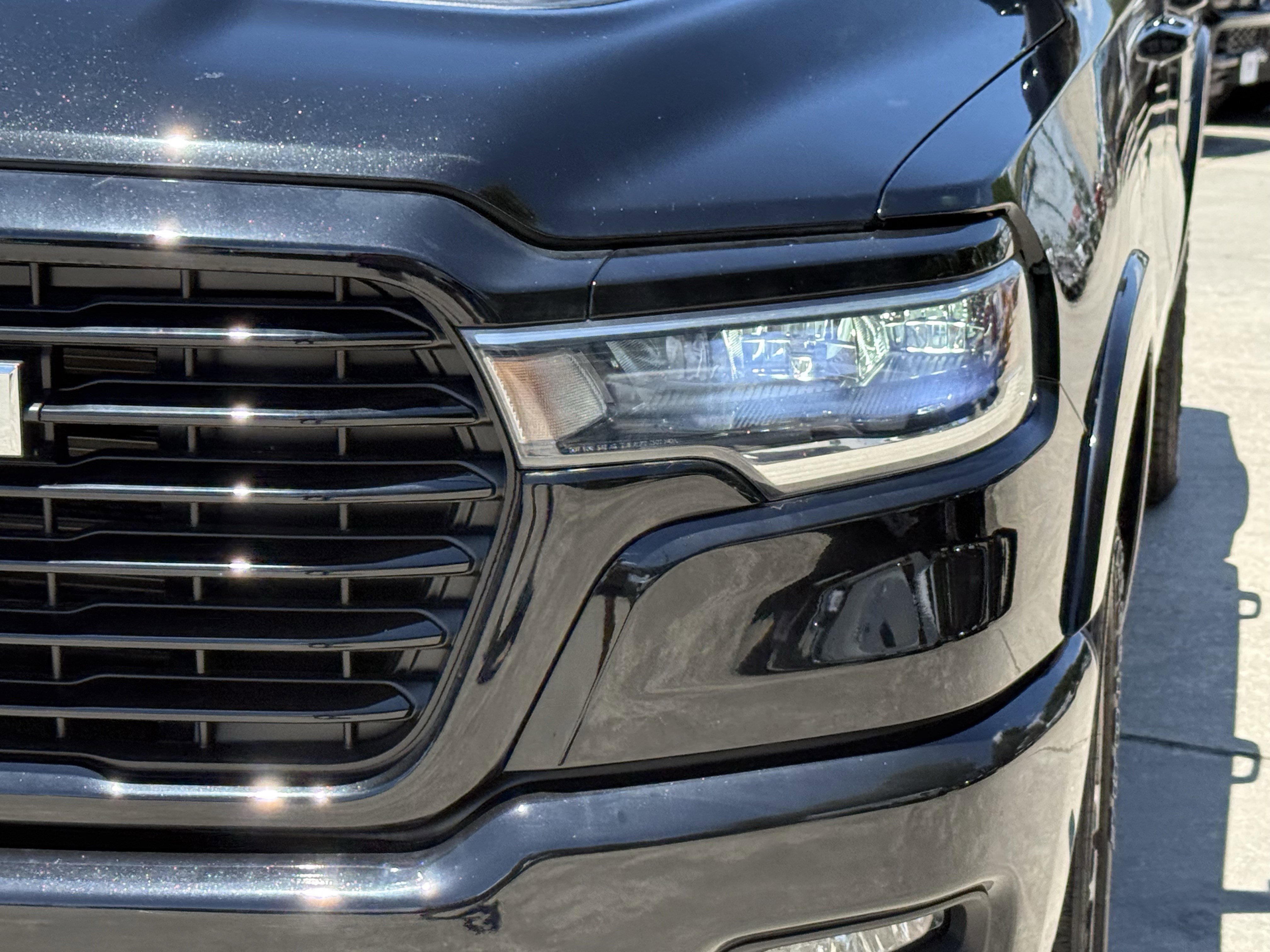 2026 RAM 1500 Laramie - Photo 7