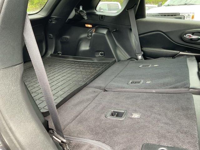 Used 2020 Gray Jeep Limited image 59