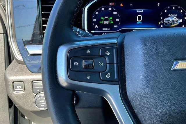 Used 2025 Gray Chevrolet LT image 12
