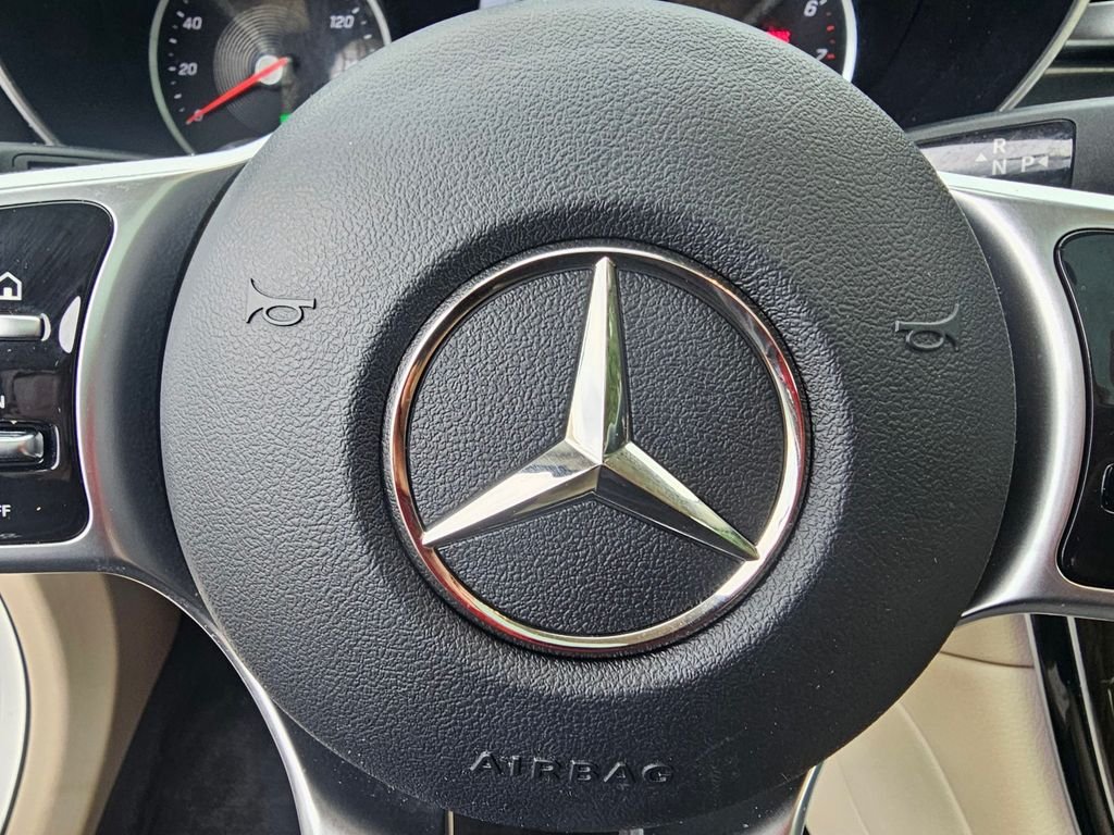 2022 Mercedes-Benz GLC GLC300 - Photo 22