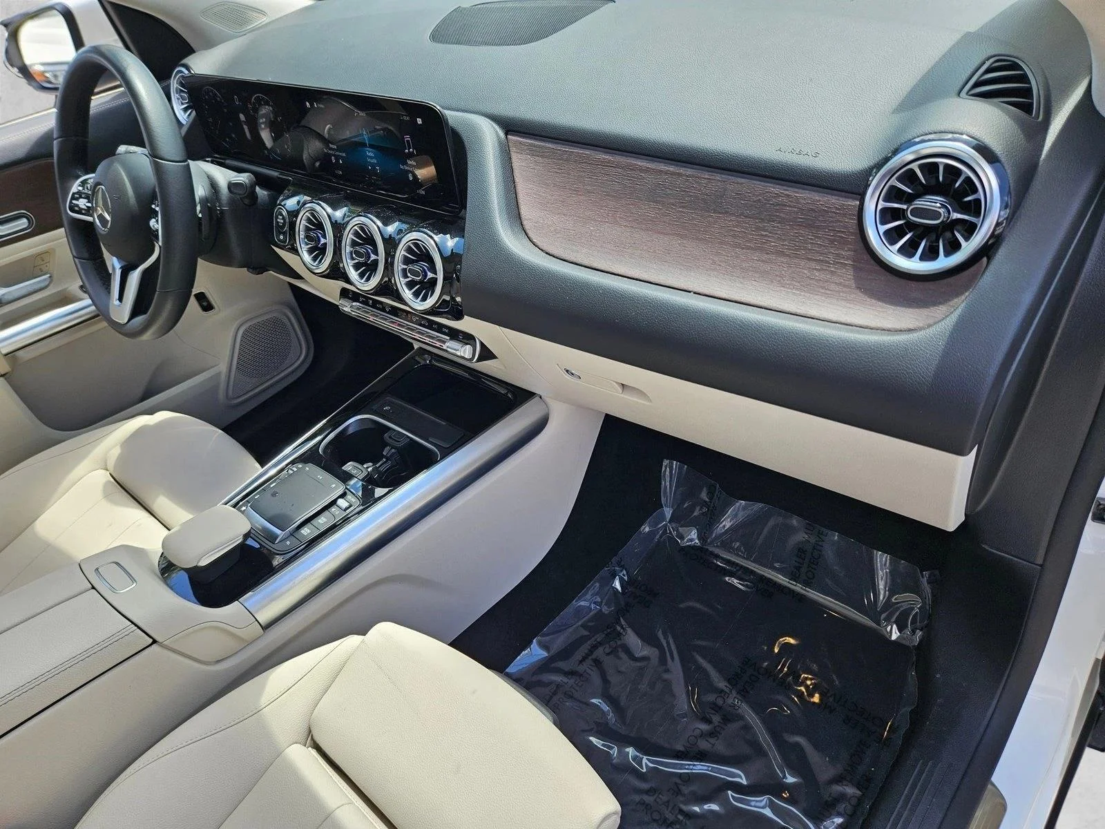 Used 2023 Polar White Mercedes-Benz GLA 250 image 20