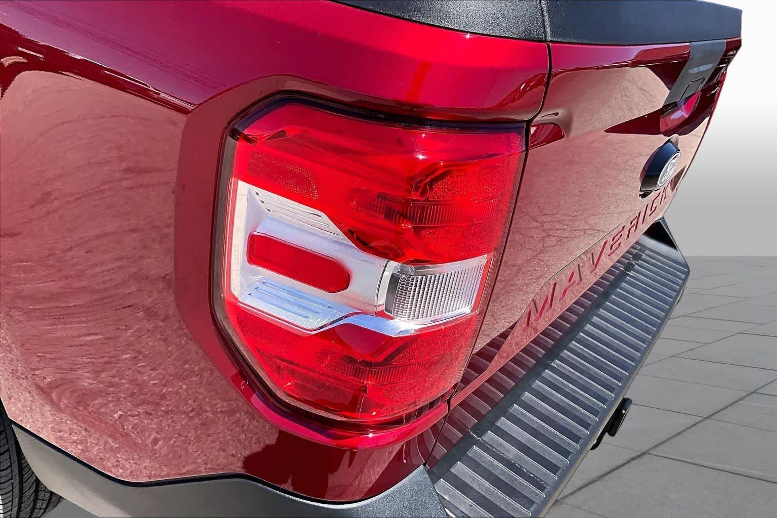 Used 2025 Ruby Red Metallic Tinted Clearcoat Ford XLT image 26