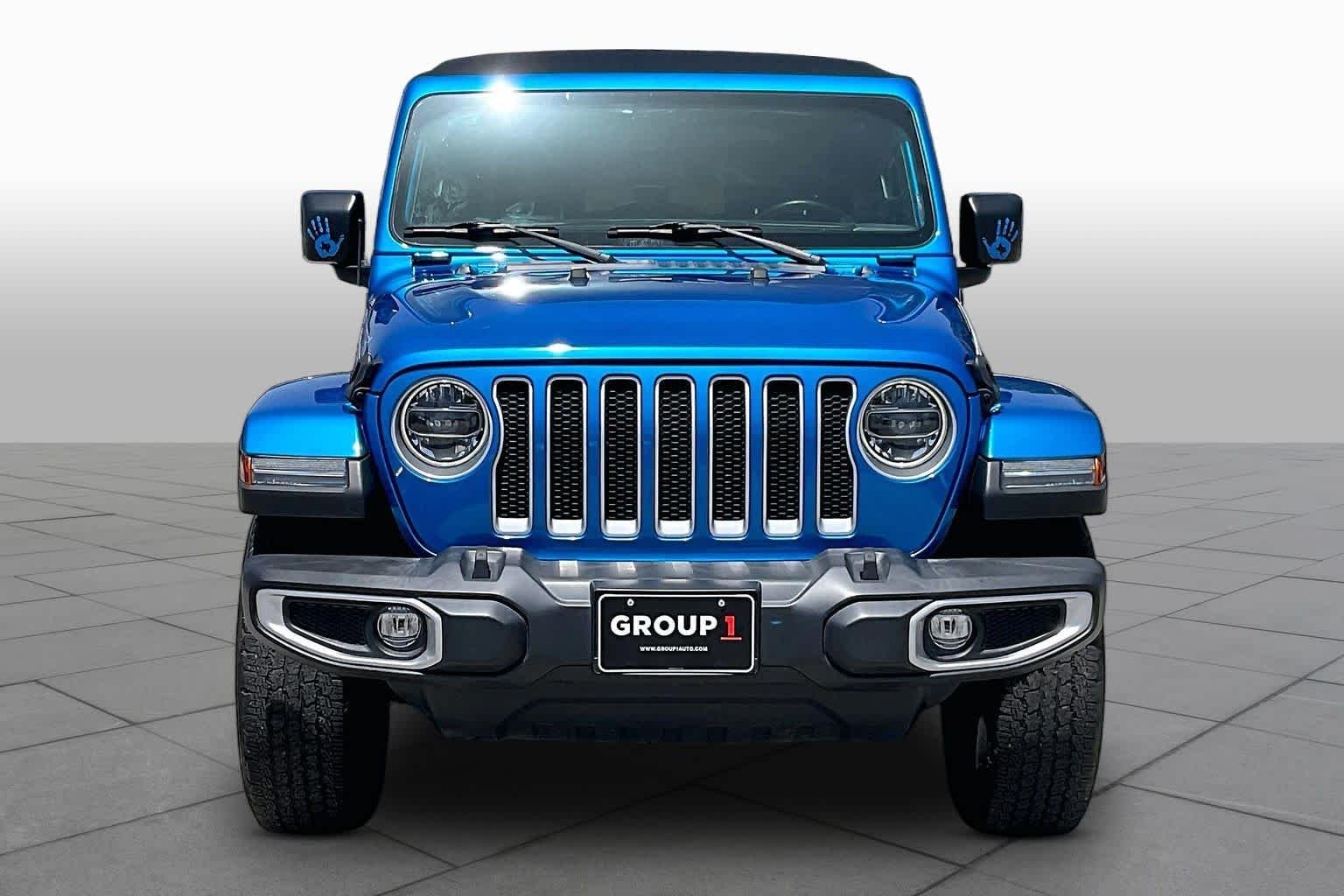 Used 2022 Hydro Blue Pearlcoat Jeep Unlimited Sahara image 4