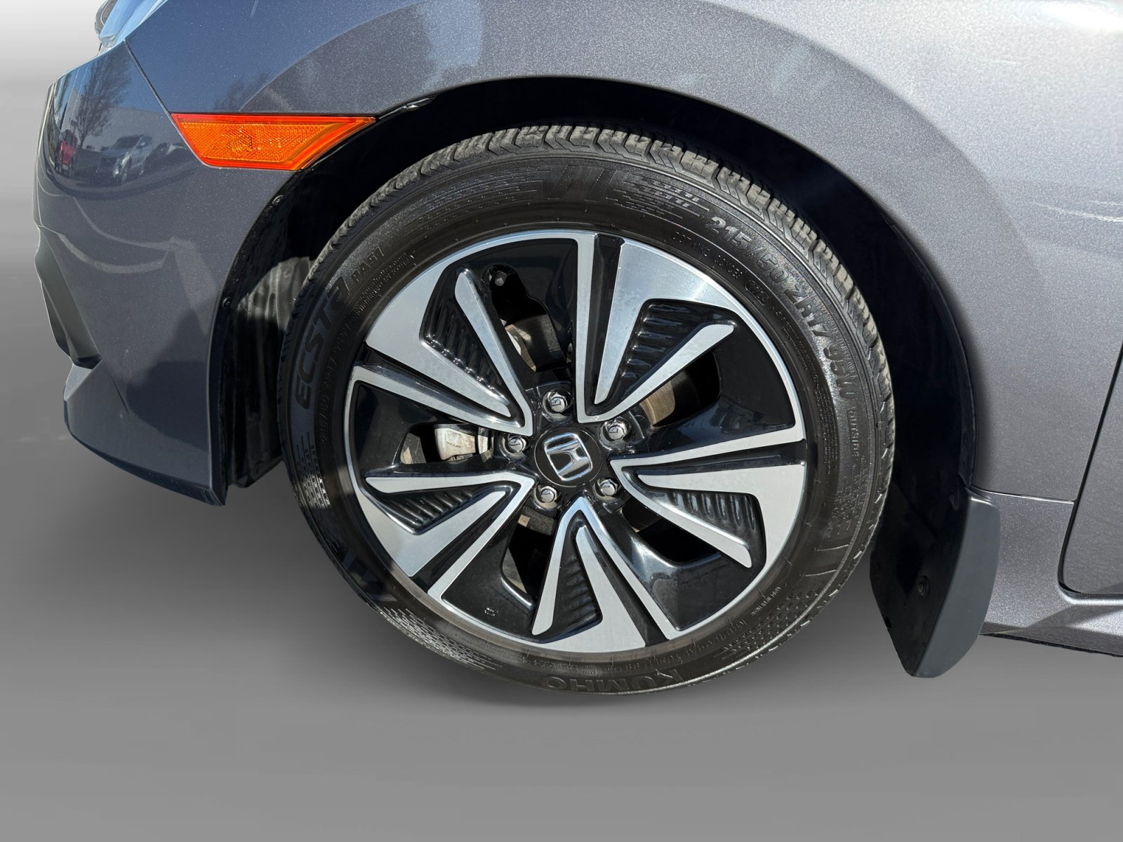 Used 2016 Gray Honda EX-T image 9