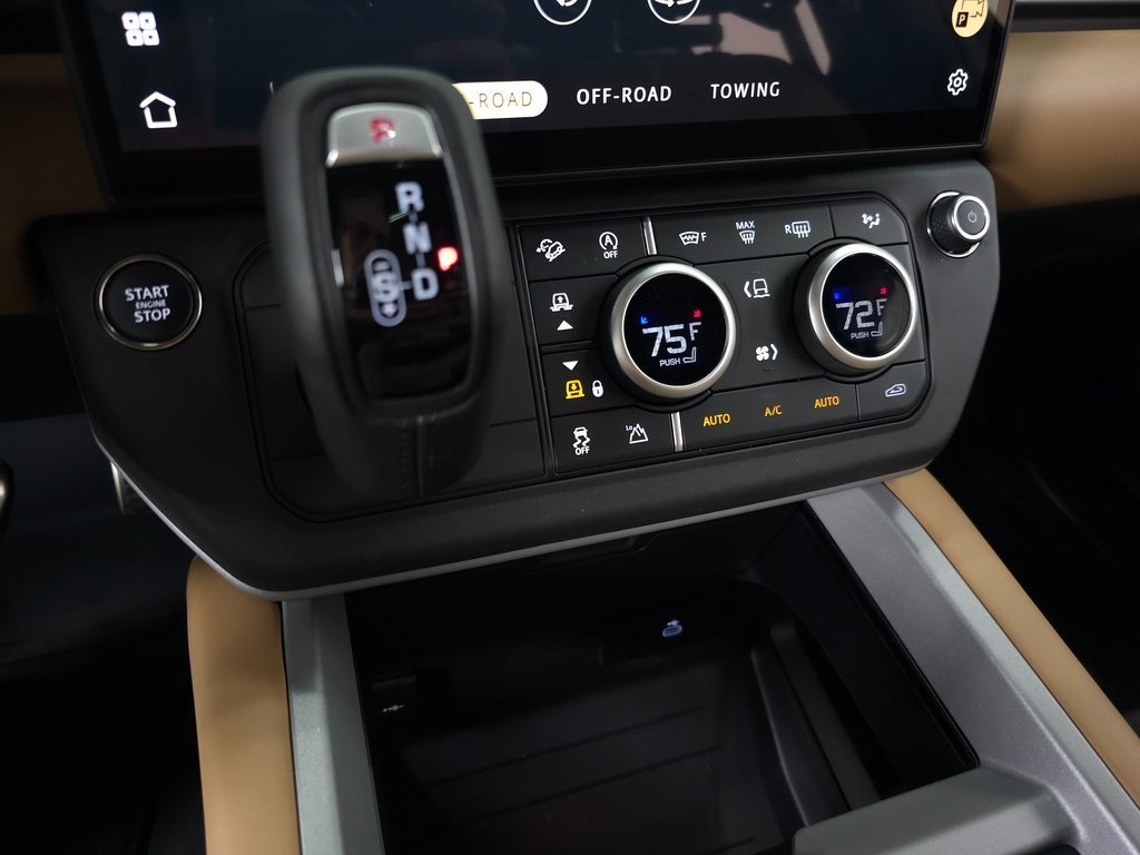 2026 LAND ROVER DEFENDER - Image 31