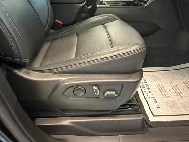Used 2022 Black GMC Denali image 19