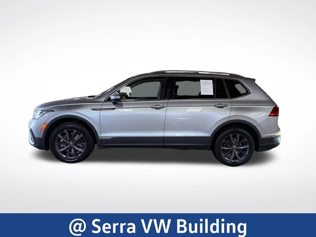 Used 2023 Silver Volkswagen 2.0T SE image 2