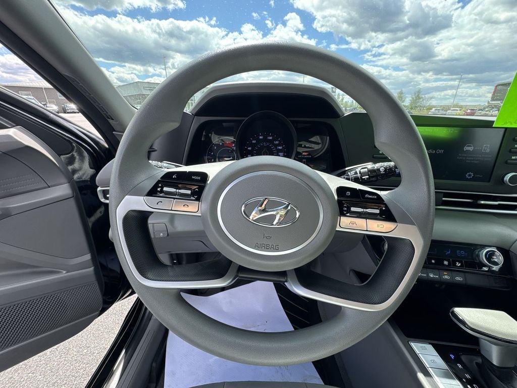 Certified Used 2023 Black Hyundai SEL image 21