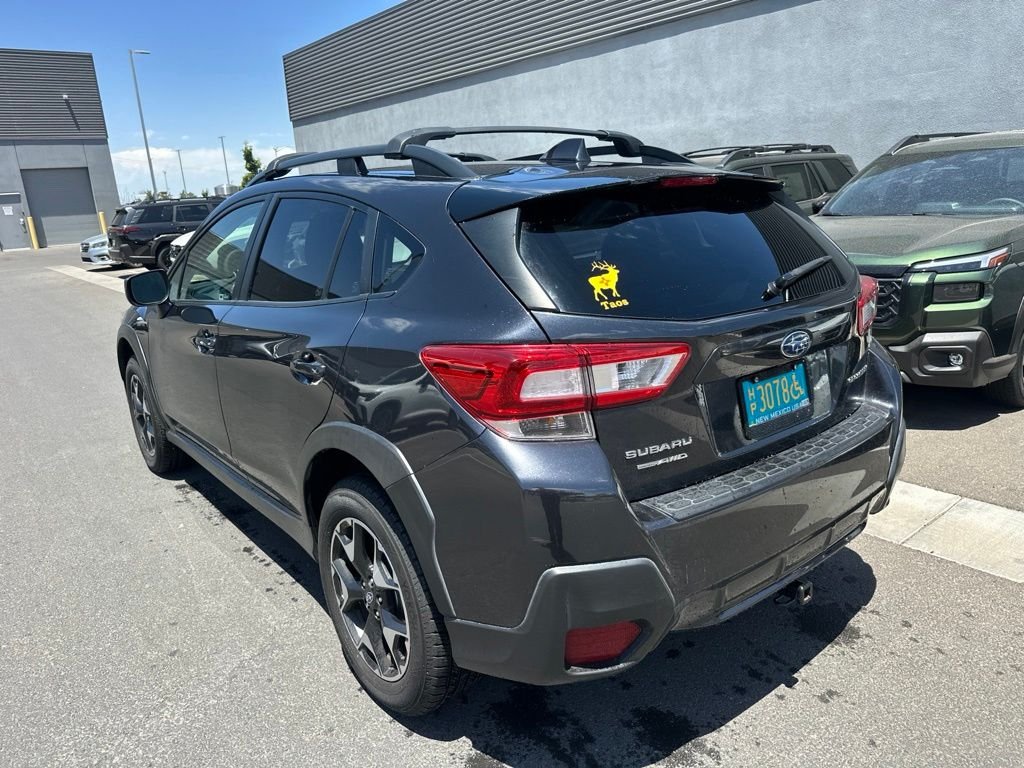 Used 2019 Gray Subaru 2.0i Premium image 9