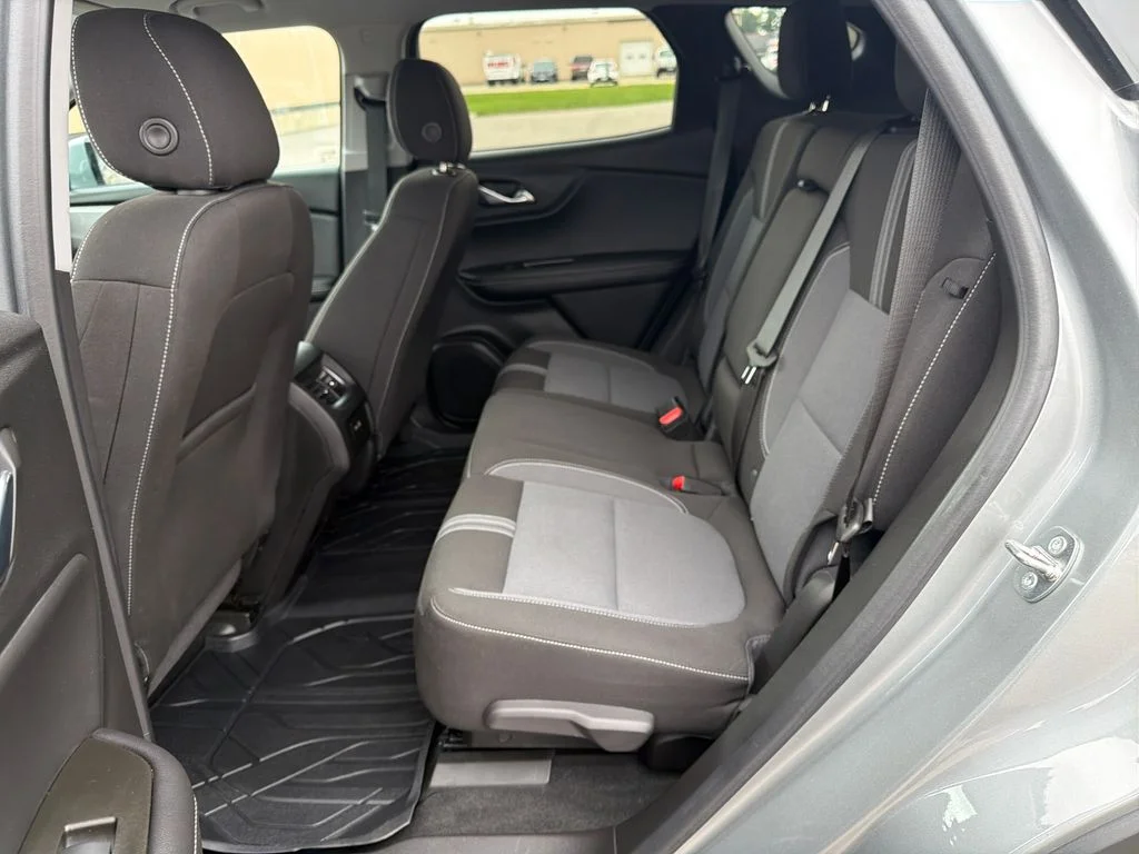 Used 2023 Gray Chevrolet LT image 23