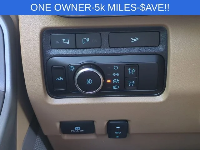 Used 2024 White Ford Lariat image 18