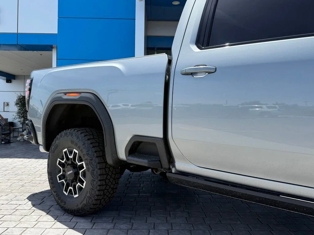 New 2026 Sterling Metallic GMC AT4X image 6