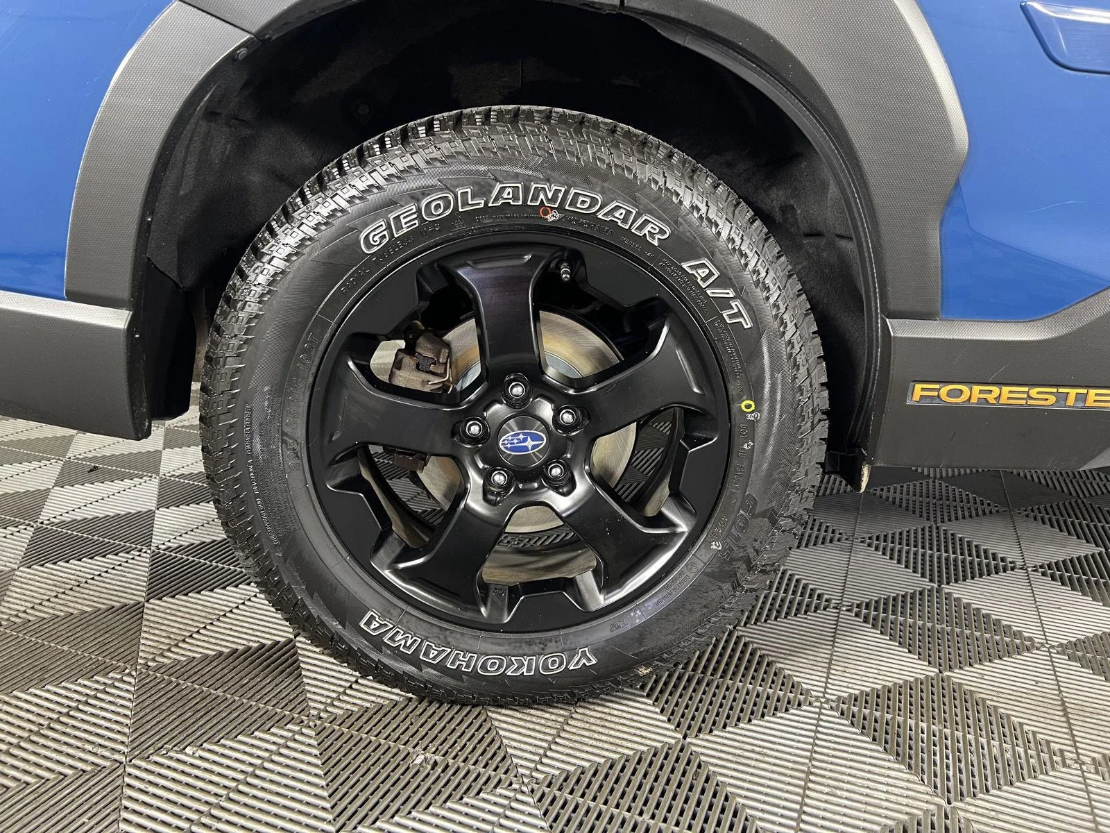 Used 2024 Geyser Blue Subaru Wilderness image 26