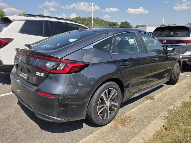 Used 2024 Meteorite Gray Metallic Honda LX image 4
