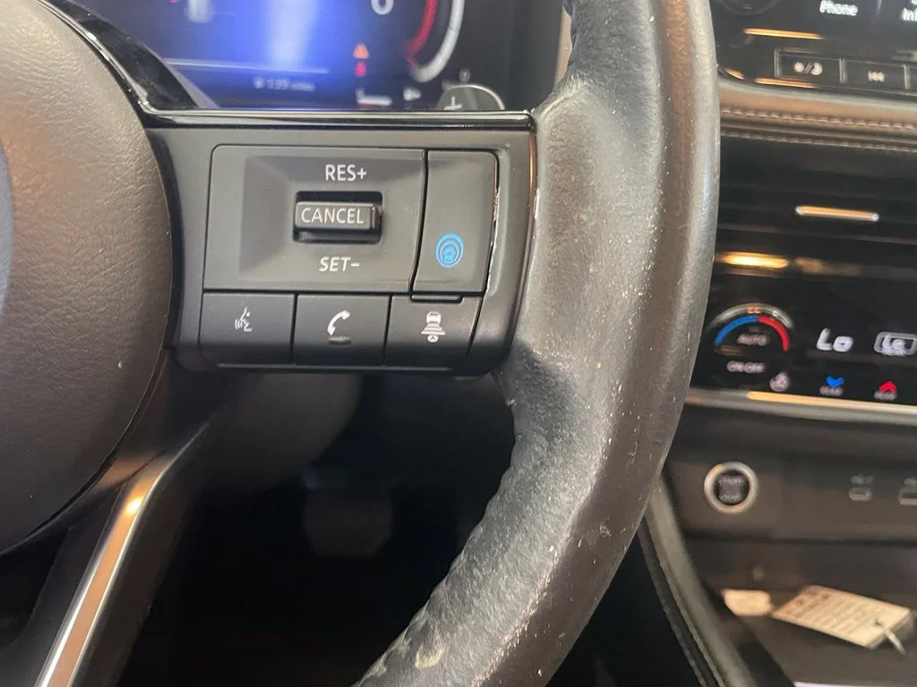 Used 2021 Red Nissan Platinum image 15