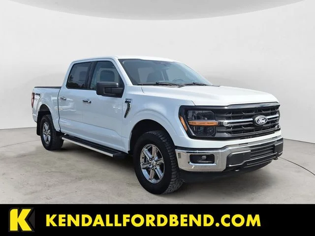 Certified Used 2025 Oxford White Ford XLT image 3