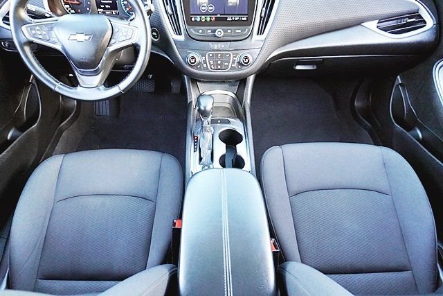 Used 2023 Gray Chevrolet LT image 18