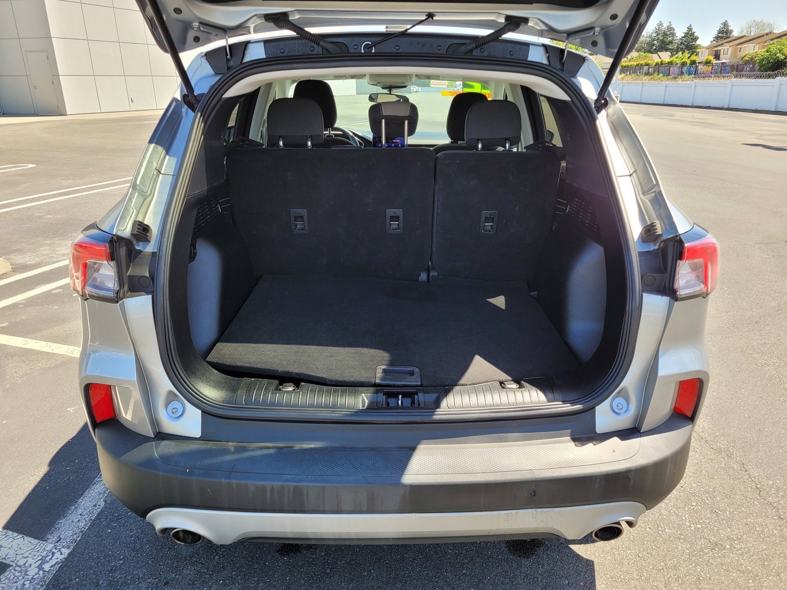 Used 2022 Silver Ford SE image 10