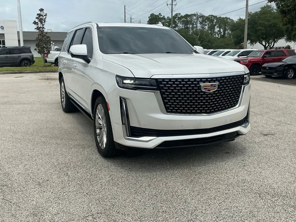 Used 2023 White Cadillac Premium Luxury image 20
