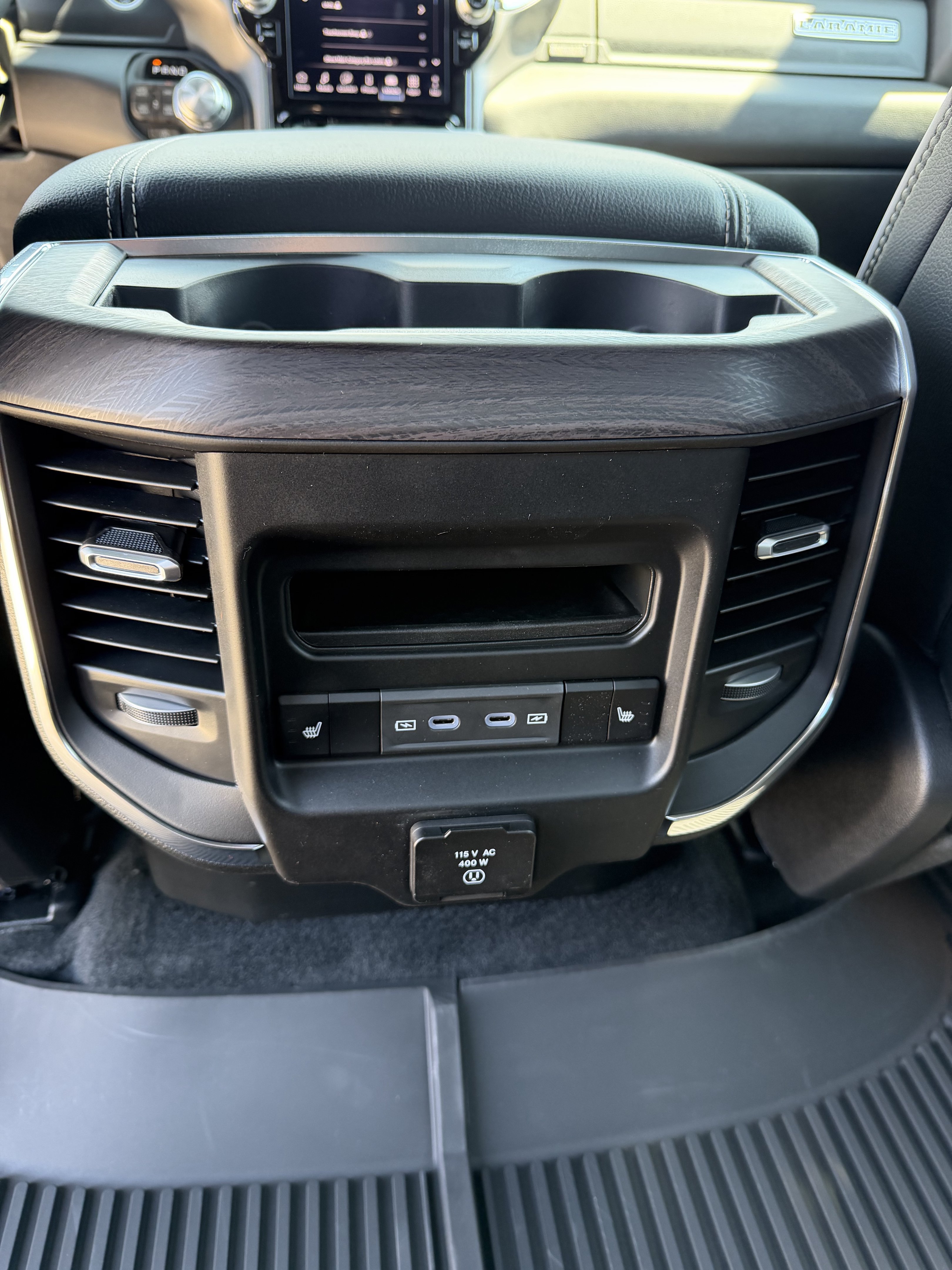 New 2026 Serrano Green Metallic Ram Laramie image 33