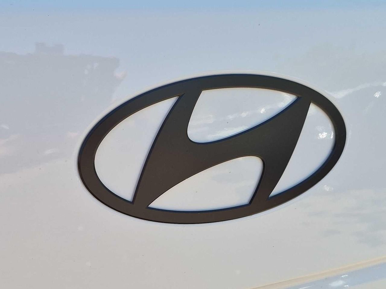 New 2026 Serenity White Hyundai Calligraphy AWD image 11
