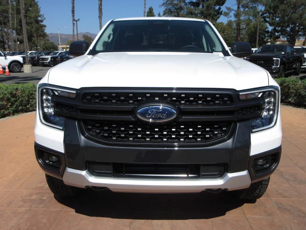 New 2026 Oxford White Ford XLT image 8