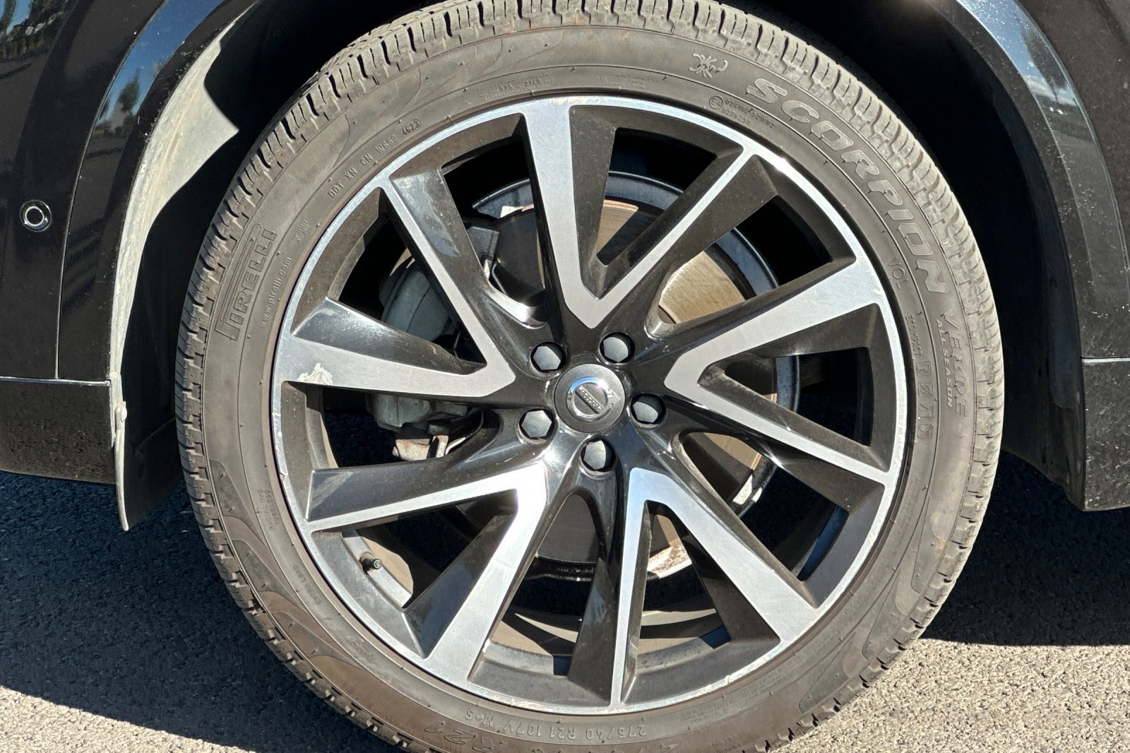 Used 2018 Black Volvo T6 Inscription image 35