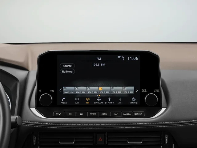 Used 2023 Gray Nissan SL image 18
