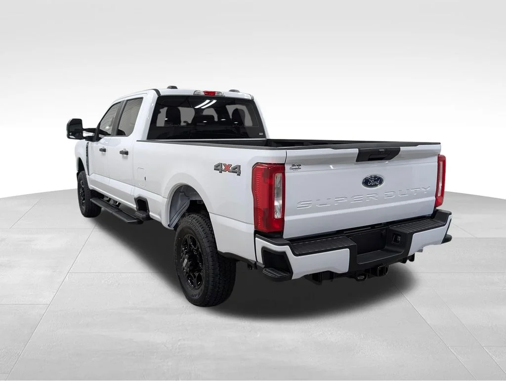New 2026 Oxford White Ford F-250® XL image 24