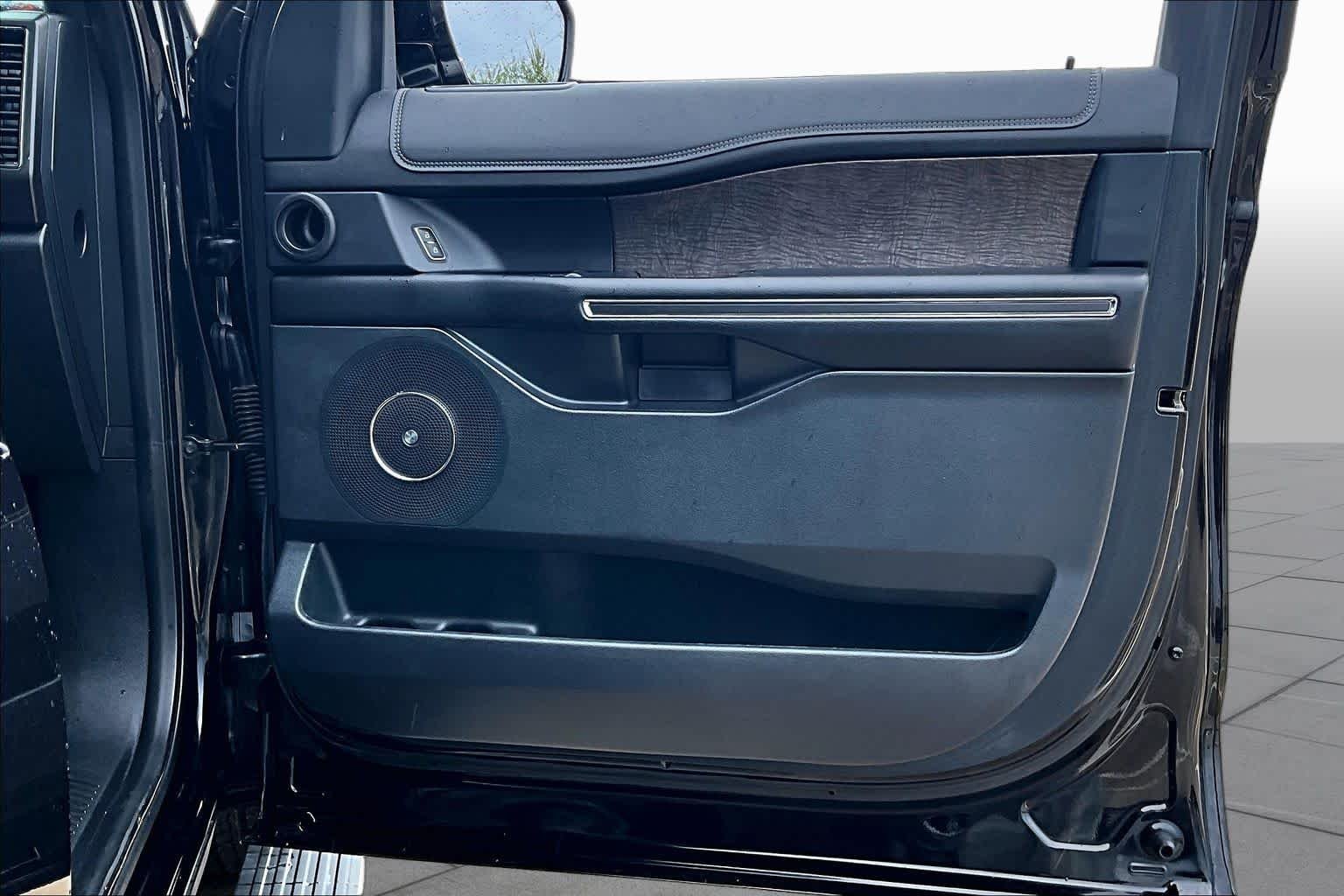 Used 2019 Agate Black Metallic Ford Limited image 22