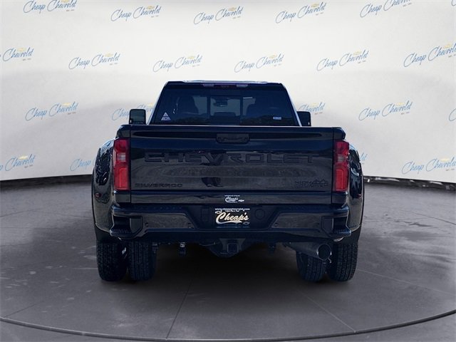 2026 Chevrolet Silverado 3500HD High Country photo 4