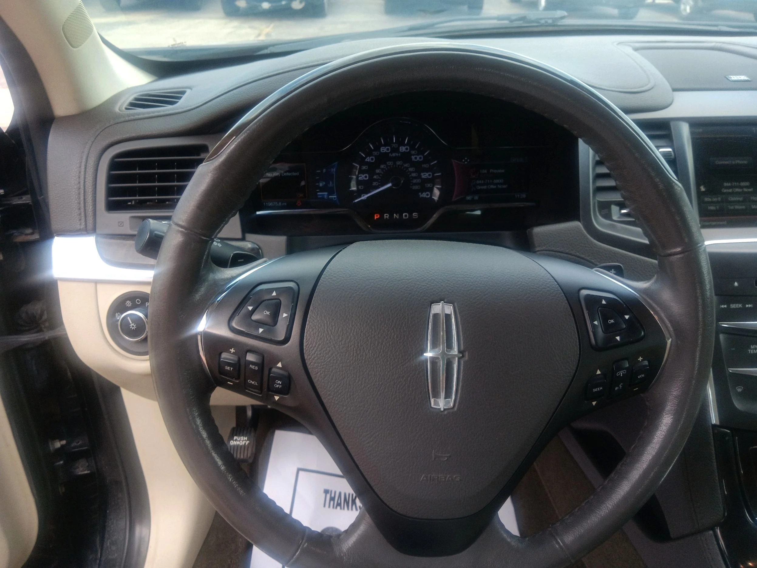 Used 2014 Black Lincoln base image 15