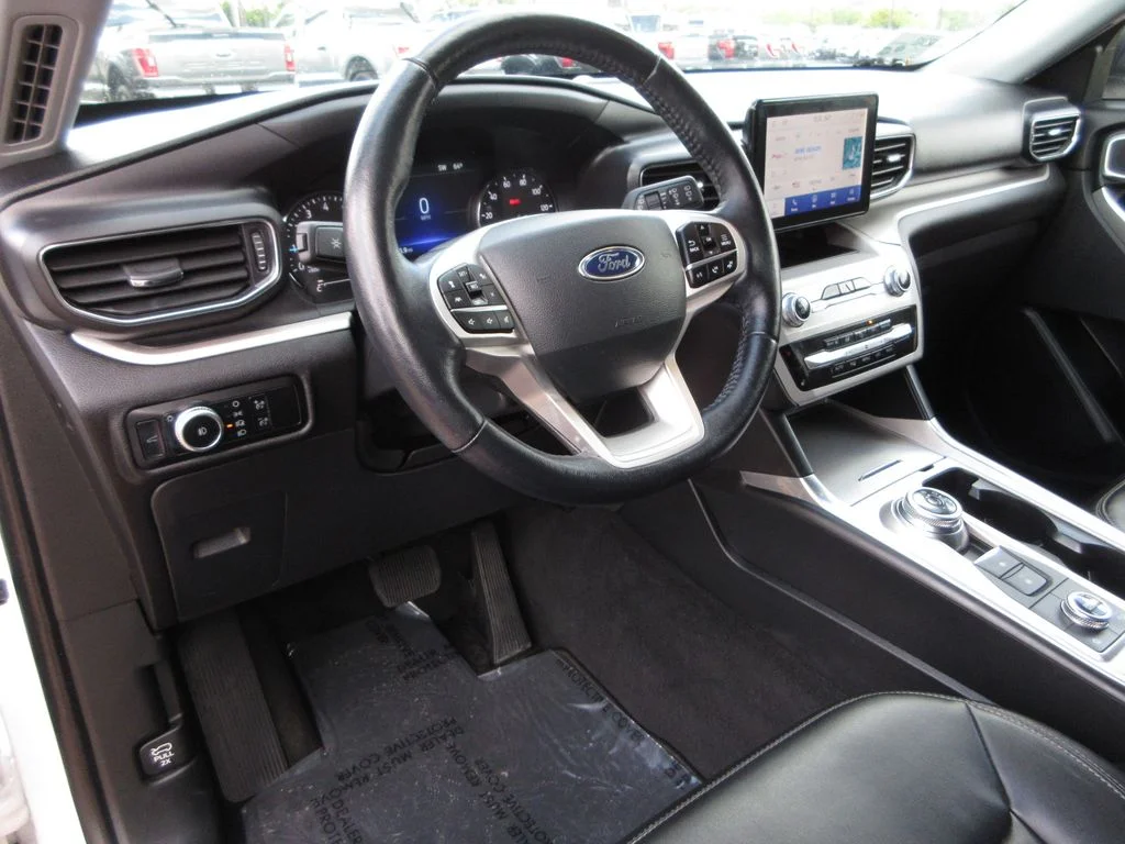 Certified Used 2023 Star White Ford XLT image 13