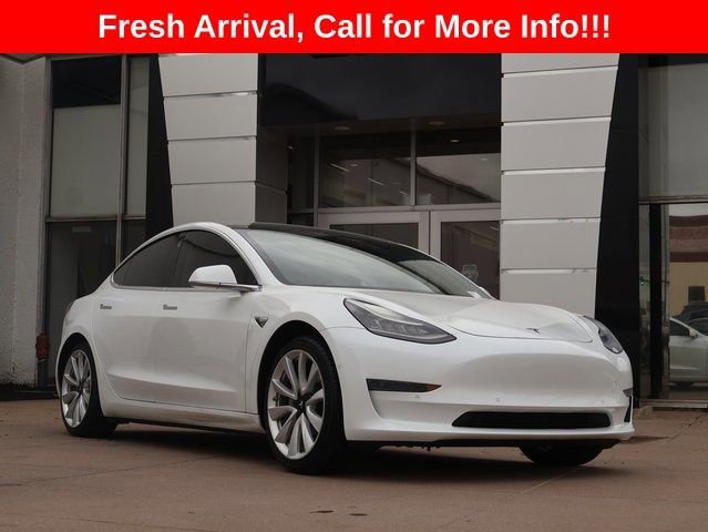 2020 Tesla Model 3 Standard Range Plus's photo