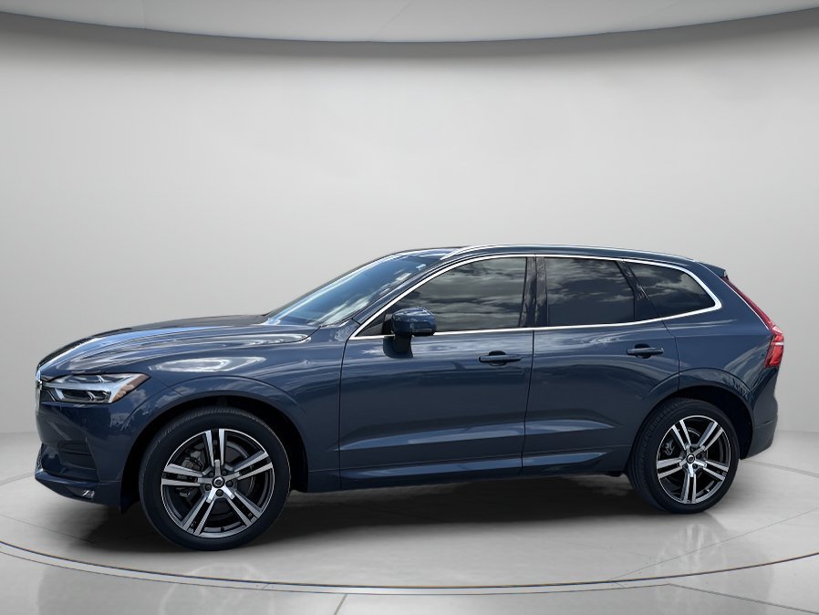 Used 2021 Denim Blue Metallic Volvo T6 Momentum image 1