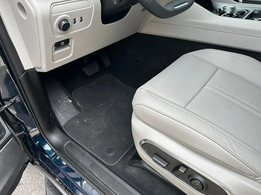 New 2026 Fathom Blue Pearlcoat Jeep  image 20
