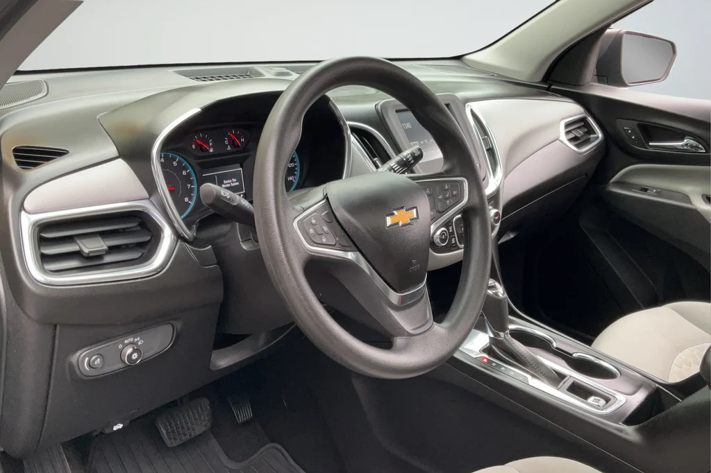 Used 2018 Green Chevrolet LS image 25