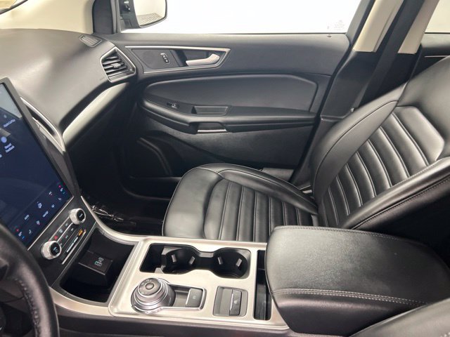 Used 2024 Agate Black Metallic Ford SEL image 20