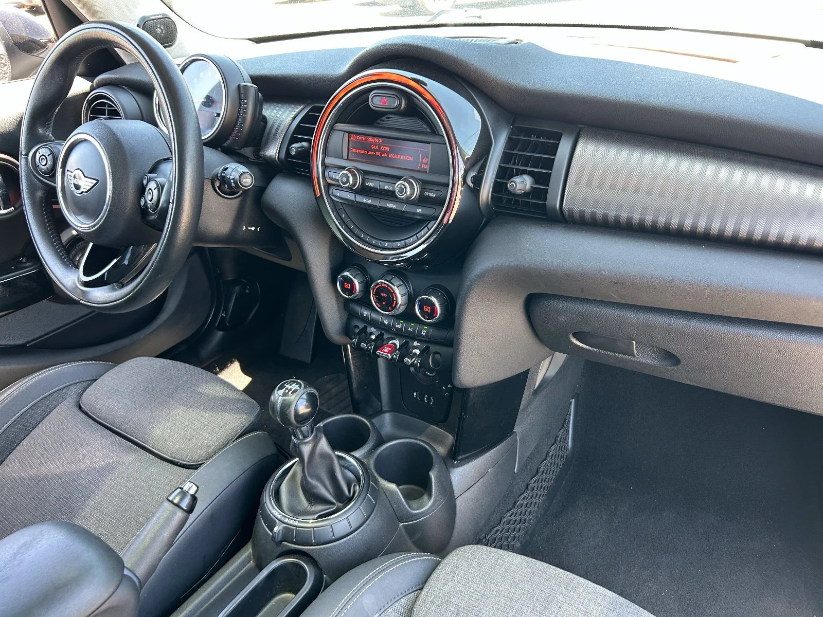 Used 2016 White Silver Metallic MINI S image 13
